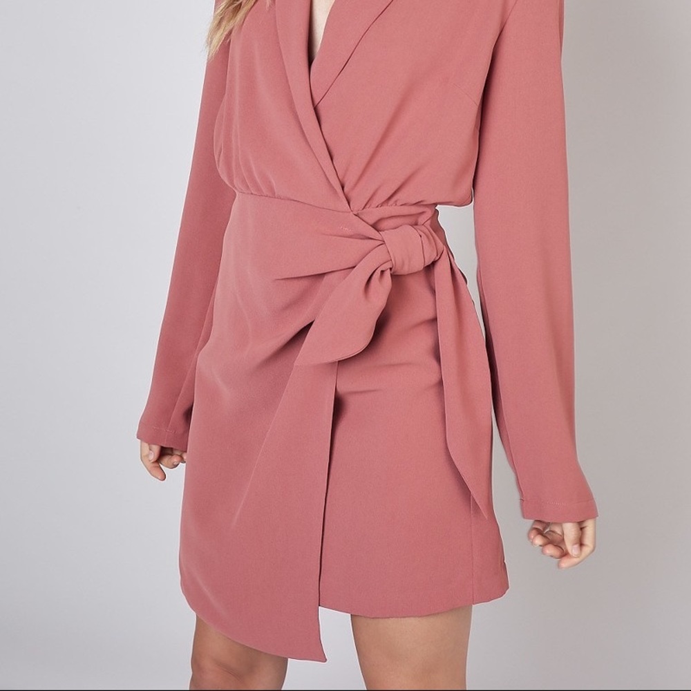 Tie Front Wrap Dress - Picture 4 of 5